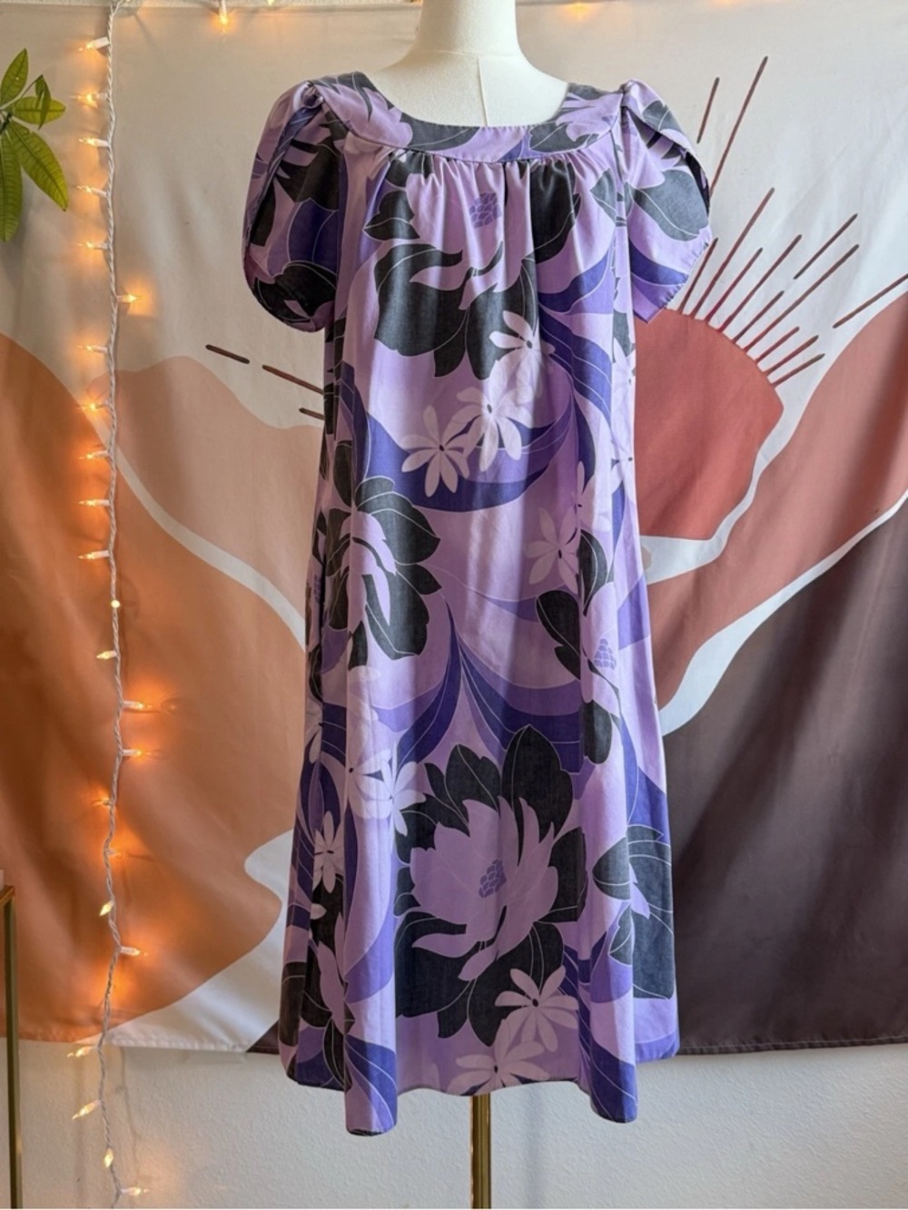Hilo Hattie Dress Women’s Size M Purple Hawaiian Lavender Floral Tropical Resort